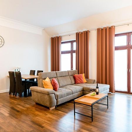 Historic Market Square Suite -140M2 Grand Residence As Home Apartamenty R504 วรอตซวาฟ ภายนอก รูปภาพ