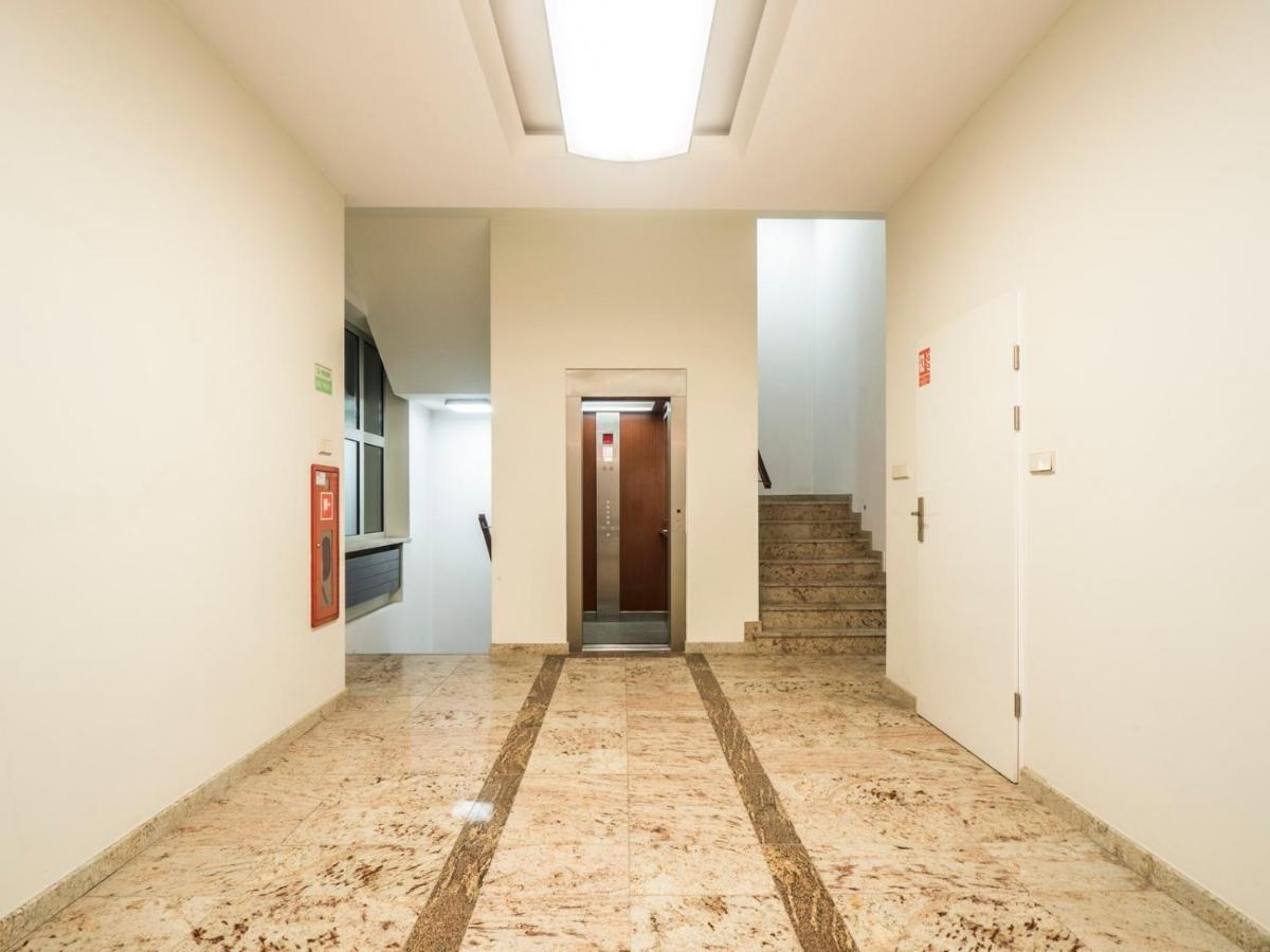 Historic Market Square Suite -140M2 Grand Residence As Home Apartamenty R504 วรอตซวาฟ ภายนอก รูปภาพ