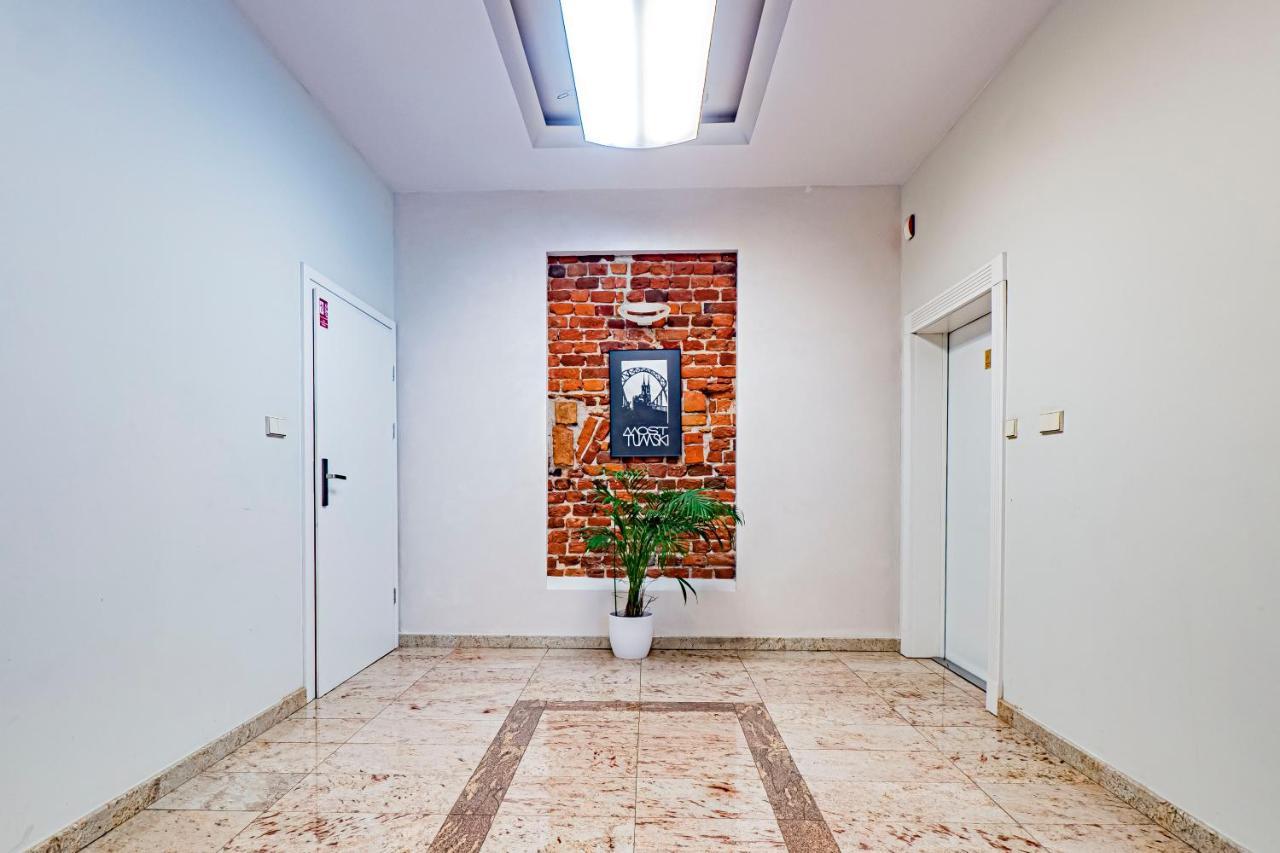 Historic Market Square Suite -140M2 Grand Residence As Home Apartamenty R504 วรอตซวาฟ ภายนอก รูปภาพ