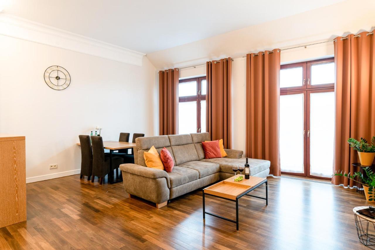 Historic Market Square Suite -140M2 Grand Residence As Home Apartamenty R504 วรอตซวาฟ ภายนอก รูปภาพ