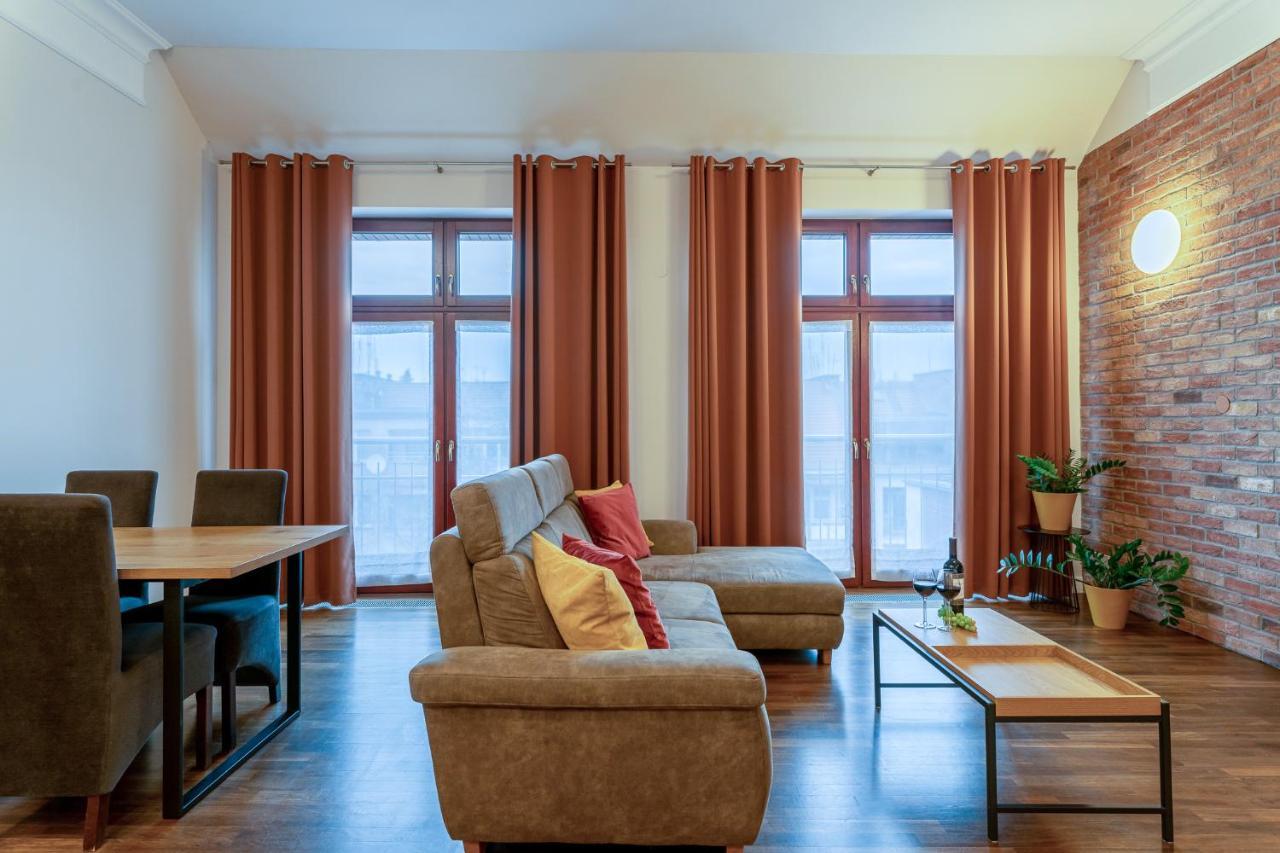 Historic Market Square Suite -140M2 Grand Residence As Home Apartamenty R504 วรอตซวาฟ ภายนอก รูปภาพ