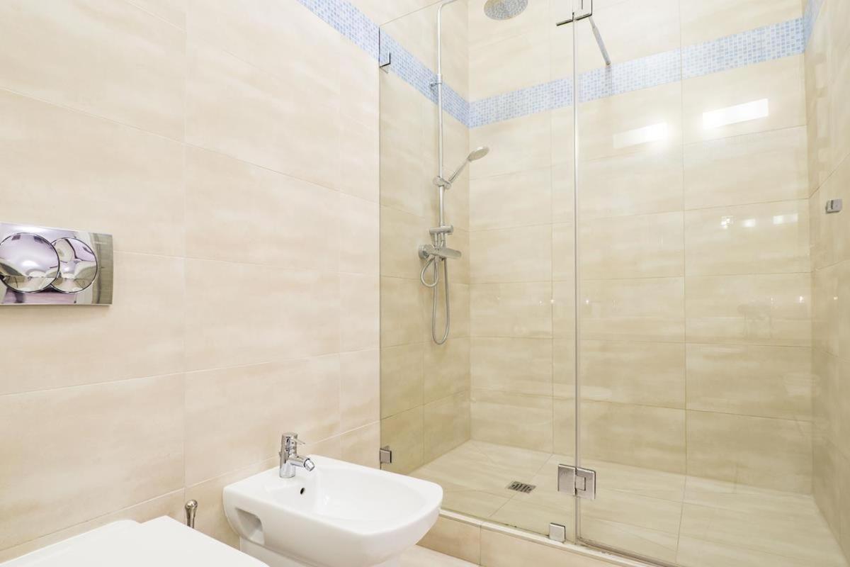 Historic Market Square Suite -140M2 Grand Residence As Home Apartamenty R504 วรอตซวาฟ ภายนอก รูปภาพ